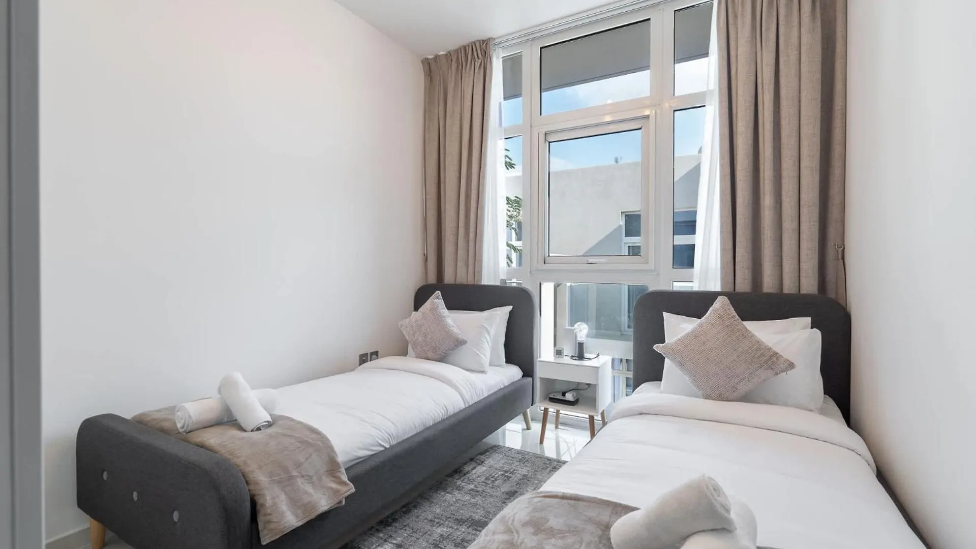 Affordable Modern Villa In Damac Hills 2 With Free Access To The Community Water Park 迪拜 0*,  阿拉伯联合酋长国